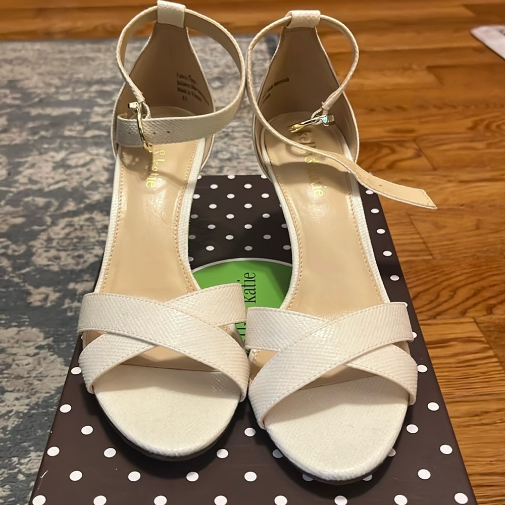 Kelly & Katie Chris Heel